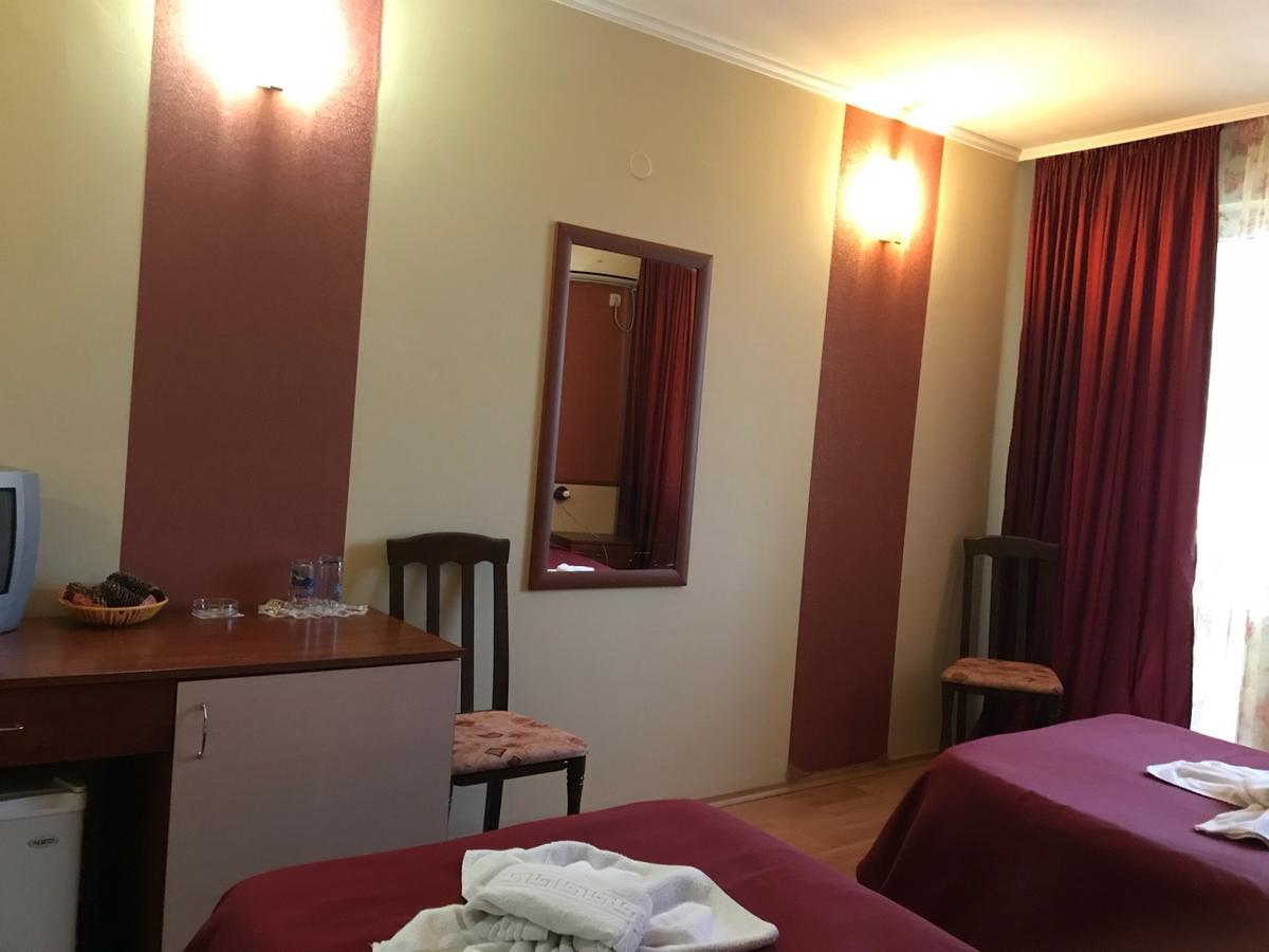 Hotel Triumph 新扎戈拉 外观 照片